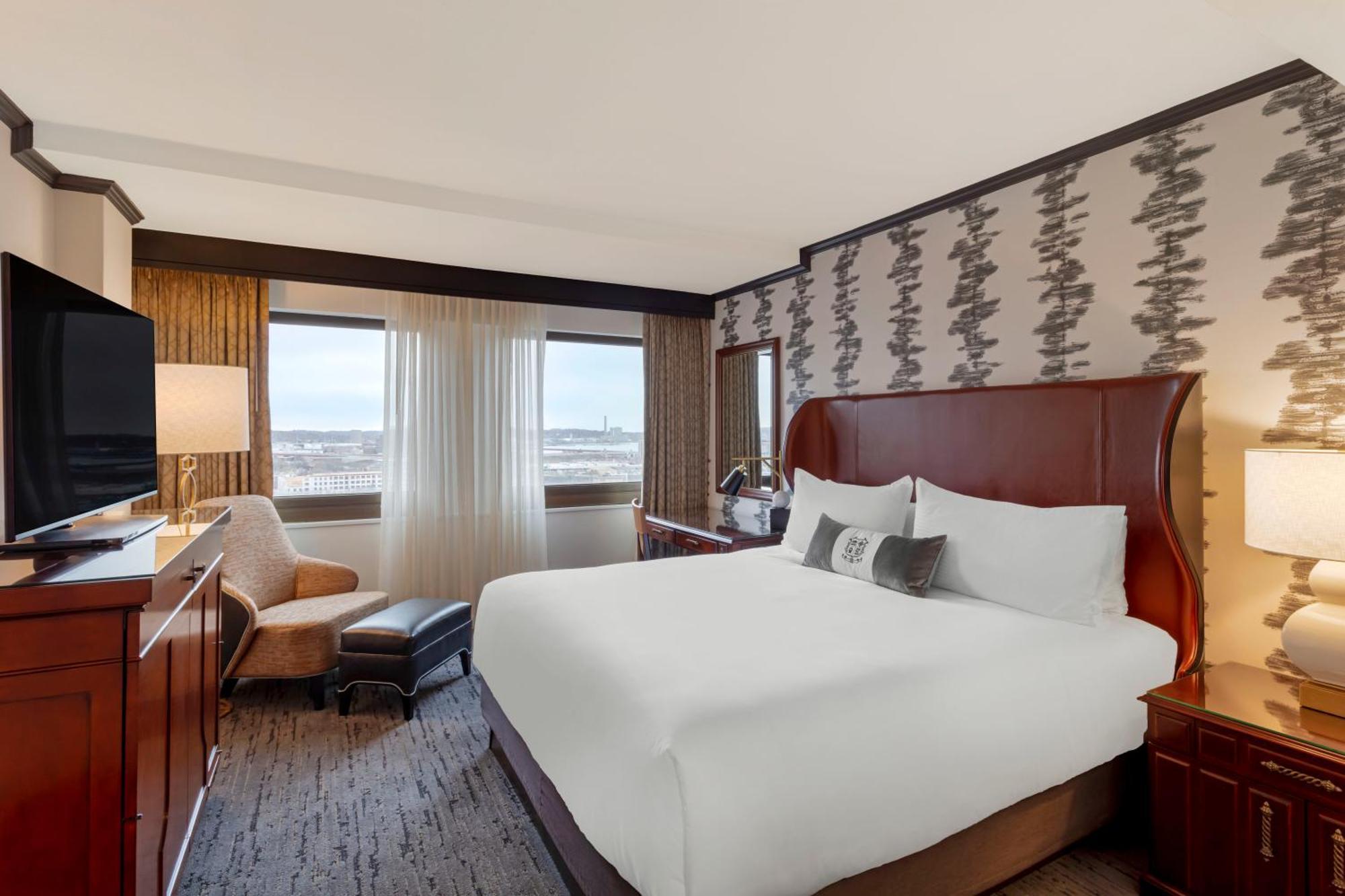 Deluxe King Room,1451392276:JPEG